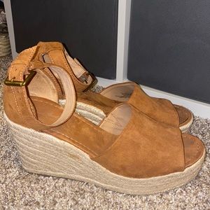 Brown Wedges